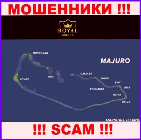 Лучше избегать взаимодействия с жуликами RoyalGoldFX, Majuro, Marshall Islands - их место регистрации
